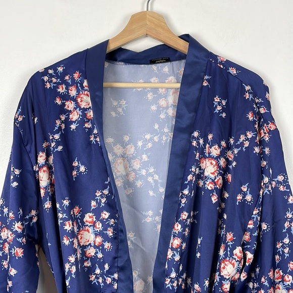 Morgan Lane X Fab Fit Fun long sleeve 2 pocket satin feel intimate robe SZ L-XL - Picture 4 of 9